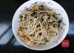 Illustration of how to make sweet leek and scrambled eggs with spring machine 5