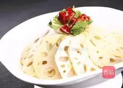 Illustration of how to make spicy stir-fried white lotus roots 3