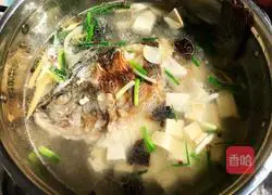 Illustration of home-style stewed tilapia 7