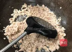 Illustration of how to make minced meat and beans 10