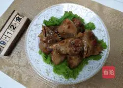 Illustration of spicy stir-fried chicken head 7