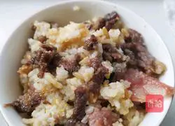 Illustration of how to make braised beef rice with cured meat (for three people) 6