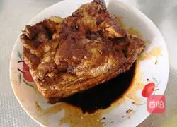 Illustration of how to make pork with pickled vegetables 2