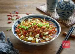 Illustration of how to drizzle eggplant with minced meat 11