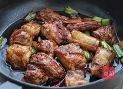 Illustration of how to cook rice cakes with spareribs 6