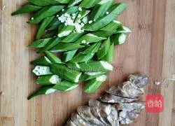 Illustration of how to make fried shrimps with okra 1