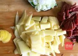 Illustration of Beef Stewed Potatoes 2