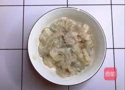 Illustration of how to make fried shrimps with green onions 3