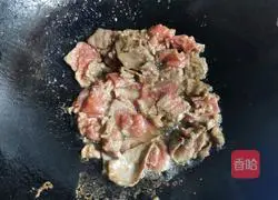 Illustration of how to make stir-fried beef with asparagus 4