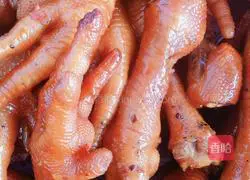 Illustration of how to make spicy chicken feet 11