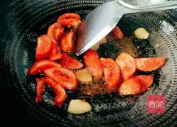 Stir-fried beef brisket Illustration of how to make orchids 9