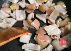 Illustration of how to make braised pork rinds with potatoes 8