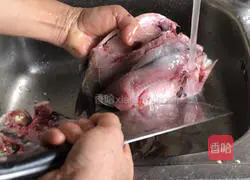 Illustration of grilled crucian carp 1