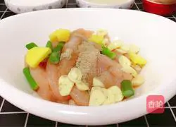 Illustration of how to make fried chicken fillet 6