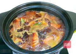 Illustration of how to make braised pork that melts in your mouth 8