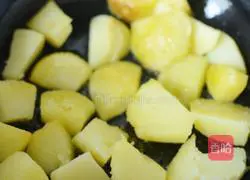 Illustration of how to make cumin crispy potatoes 3