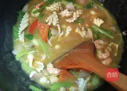 Seafood Curry Recipe Illustration 14