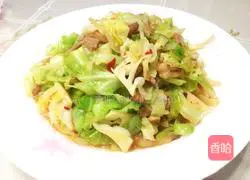 Illustration of how to make stir-fried cabbage with meat 10