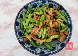 Illustration of how to make stir-fried pork with green beans 6