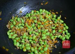 Illustration of how to make fried edamame with minced meat 9