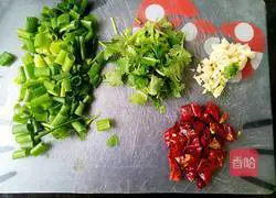 Illustration of home-style stir-fried seasonal vegetables 3