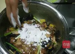 Illustration of how to make steamed chicken with mushrooms 7