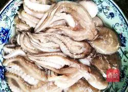 Illustration of how to make grated cuttlefish 1