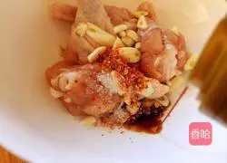 Illustration of how to make garlic-roasted wing roots 5