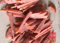 Illustration of making kidney bean sausage 2