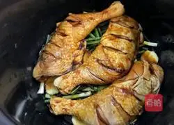 Illustration of how to make delicious chicken legs with rice 3