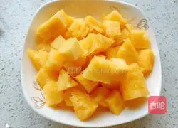 Pineapple Sweet and Sour Pork Recipe Illustration 3