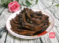 Illustration of braised duck feet 8