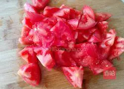 Illustration of how to make scrambled eggs with tomatoes 5