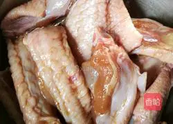 Illustration of how to make crispy chicken wings 3