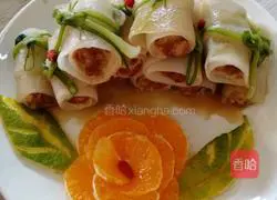 Illustration of how to make crystal meat rolls 6