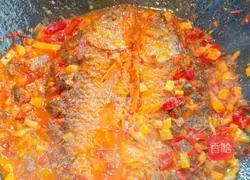 Illustration of how to make dry roasted fish 9