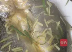 Illustration of how to steam large yellow croaker 13 