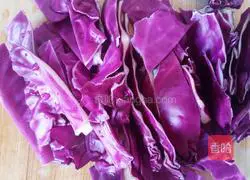 Illustration of how to make spicy street snacks 1