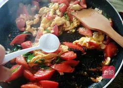 Illustration of how to make tomatoes and eggs 11