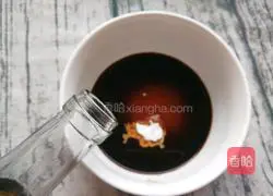 Illustration of how to make Kung Pao Squid 12