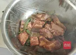 Illustration of how to make glutinous rice steamed pork ribs 7