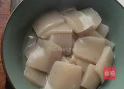 Illustration of how to make fried duck with konjac 2