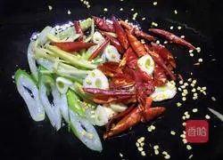 Illustration of how to make spicy fish cubes 12