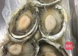 Illustration of how to make steamed chicken with mushrooms and abalone 4