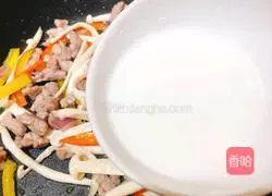 Illustration of how to make fried pork with seafood mushrooms 7