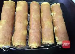 Illustration of how to make rolls 12