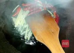 Illustration of how to make spicy celery 4