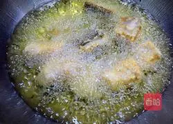 Illustration of how to make spicy fish cubes 10