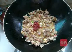 Illustration of home-style stir-fried chicken nuggets 6