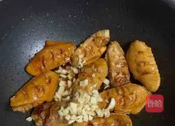 Illustration of how to make Coke Chicken Wings in a pot 3